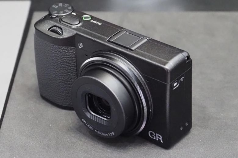 Ricoh GR III